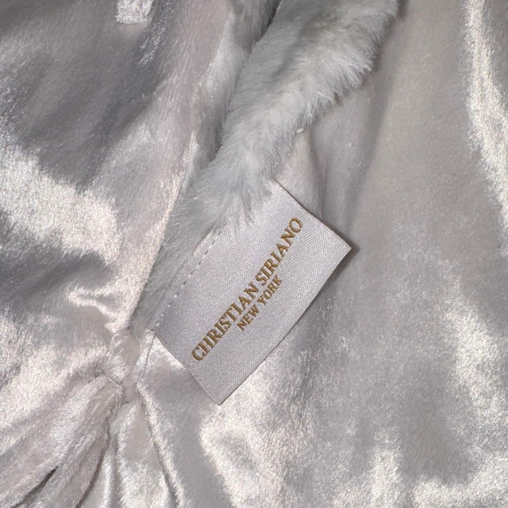 Christian Siriano Leopard Cream Faux Fur Tree Skirt - Picture 5 of 5